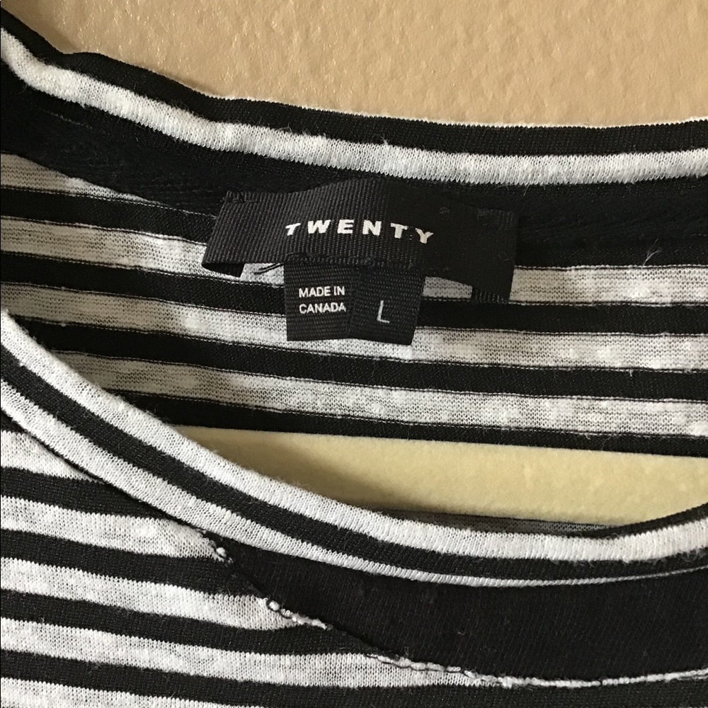 Twenty T-shirt. - Picture 2 of 4